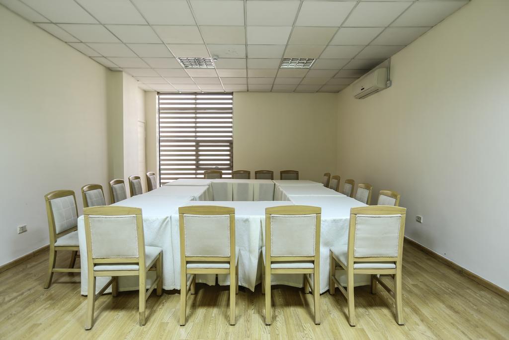 Gardenia Hotel Аман Екстериор снимка